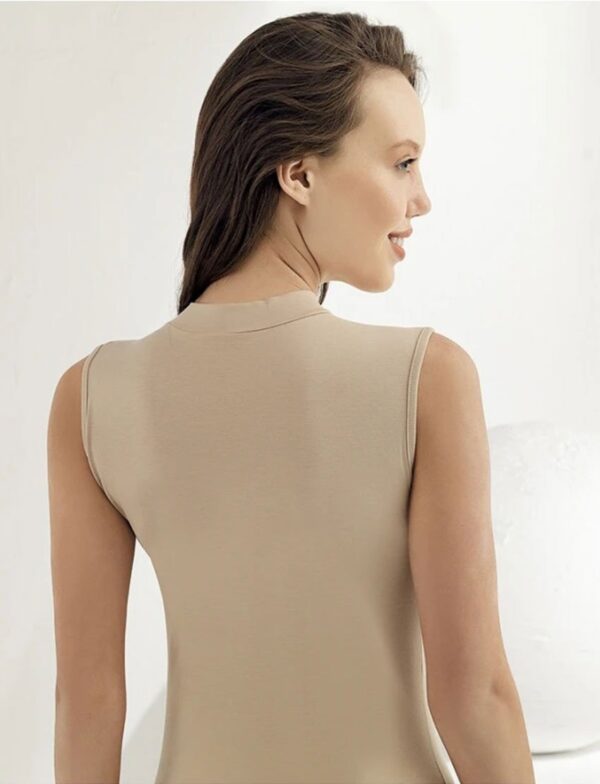 Kadın Yarım Balıkçı Yaka Sıfır Kol Body Ten