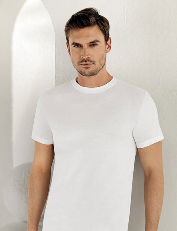 Erkek Penye Kapalı Yaka Fanila Siyah