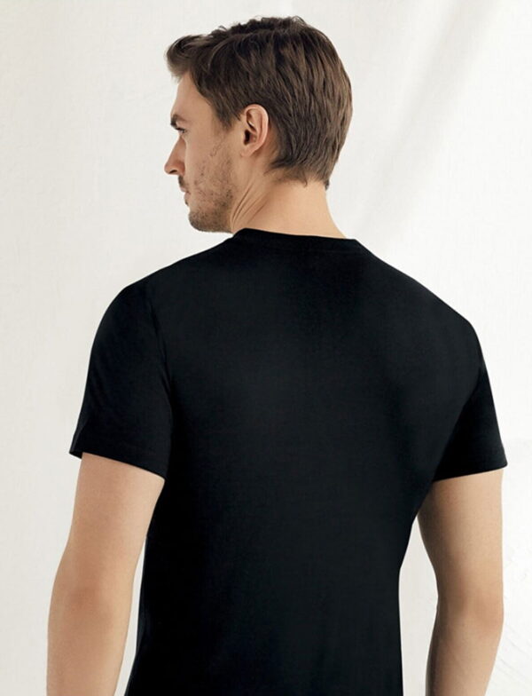 Erkek Penye Kapalı Yaka Fanila Siyah