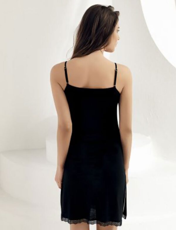 İnce Askılı Siyah Gecelik Kombinezon